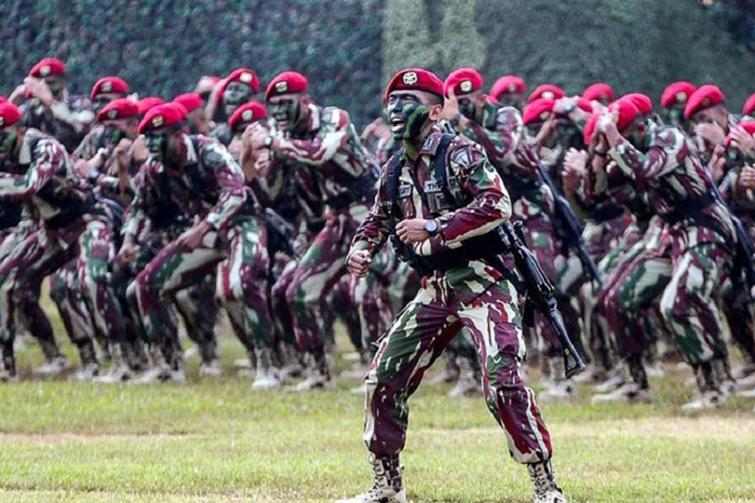 Grup 1 Komando Pasuskan Khusus (Kopassus) TNI AD menggelar kegiatan sunat massal secra gratis bagi warga desa binaan di wilayahnya itu sebagai rangka menyambut Hari Ulang Tahun (HUT) Ke-77 Kemerdekaan Republik Indonesia
